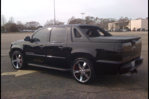 Image 1 of 2007 Chevrolet Avalanche…