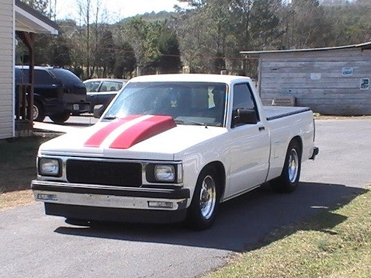 Image 1 of 1990 Chevrolet s10 6…