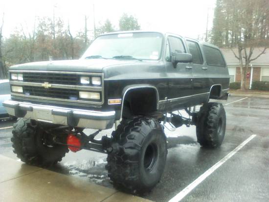 Does it matter if my Suburban has a 12" lift, 36" super swampers,...